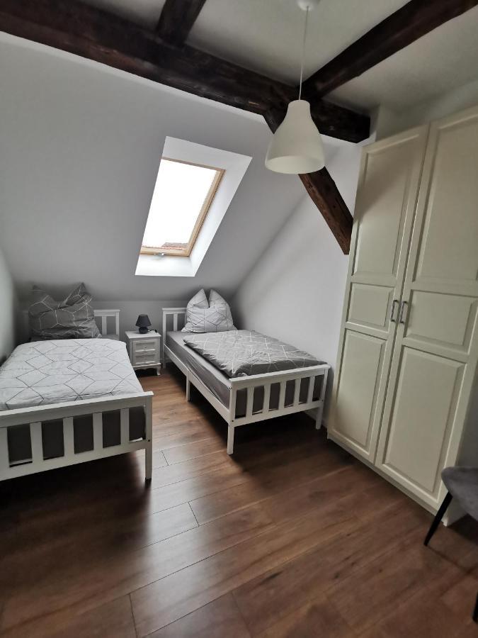 Fewo Rohleder De Mit 130M2 Und Garten Fuer 6Pers Mit 2 Bad Cottbus Kültér fotó